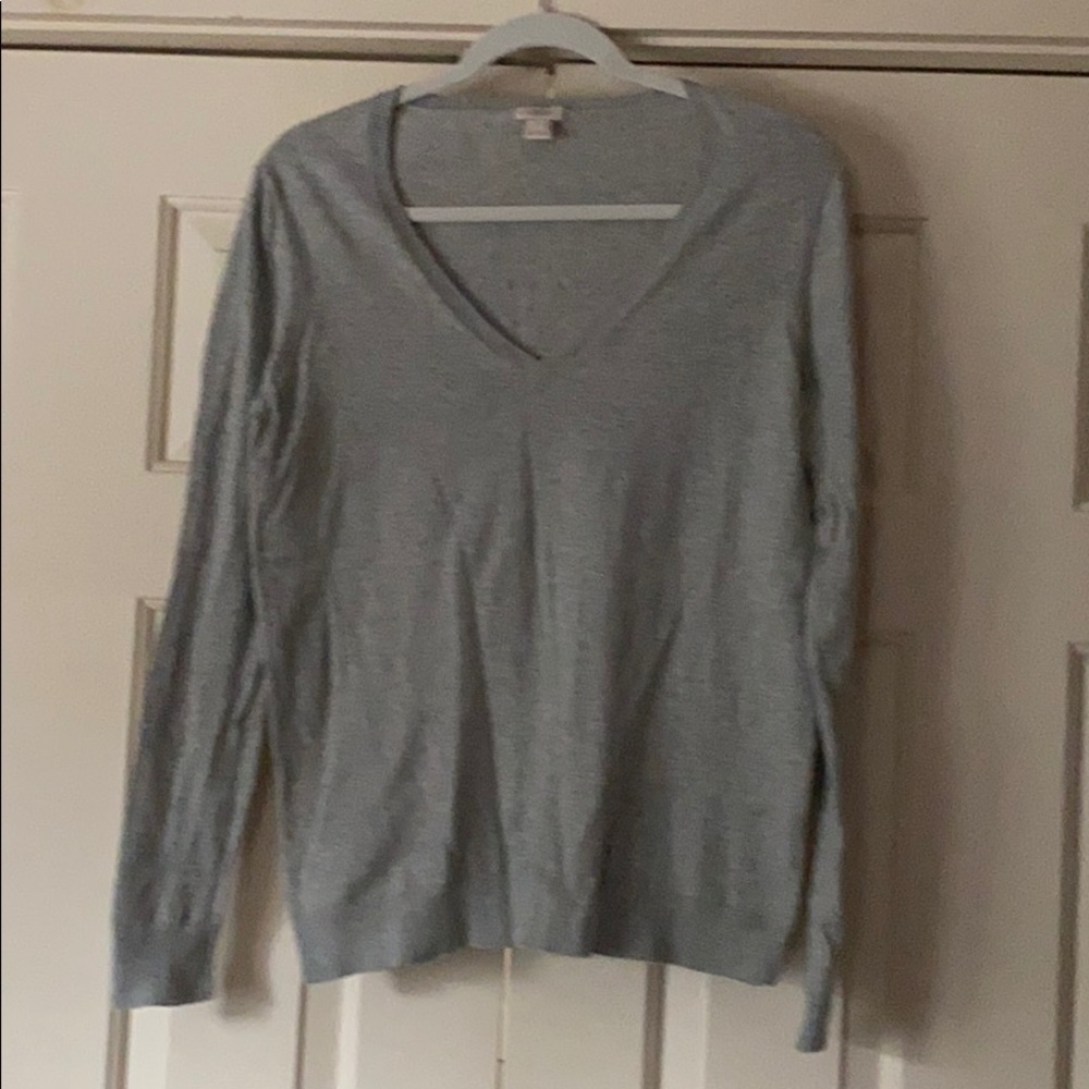 Gray vneck sweater